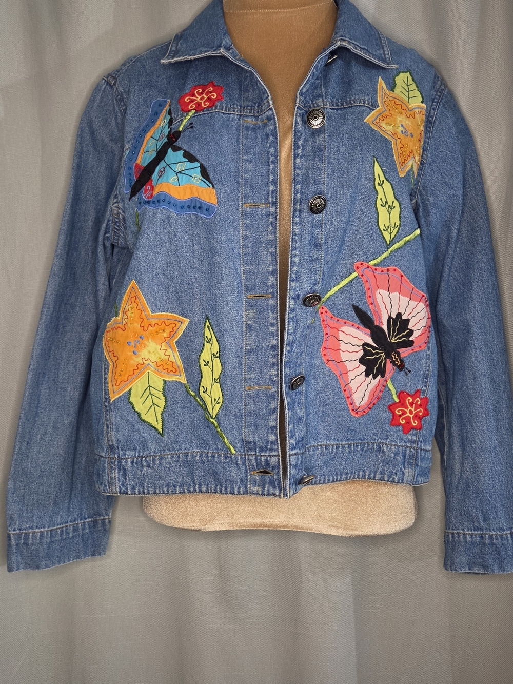 Vintage White Stag Denim Embroidered Floral Butterfly Jacket Denim Size Medium